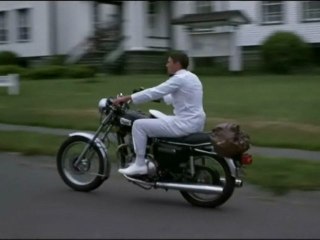 Extrait du film"Officier et Gentleman"avec Richard Gere