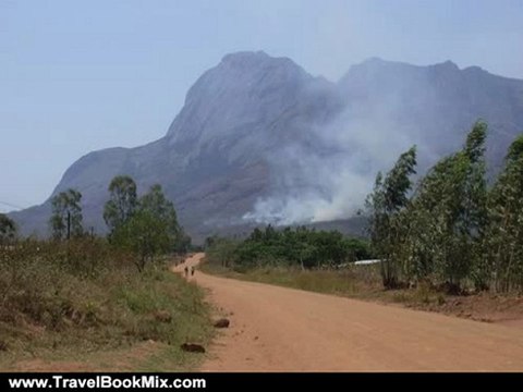 Travel Book Review: Kaya Mawa: Volunteering in Malawi by A Thomson, M Thomson