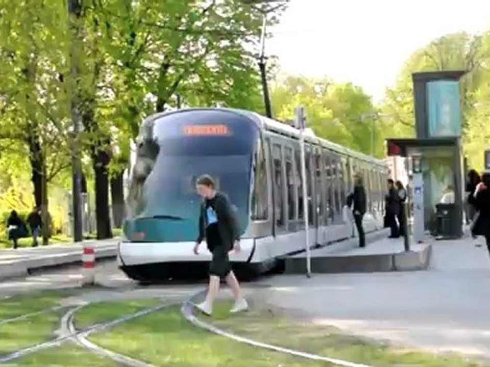 Tramway de Strasbourg - 5 (Nikon D90)