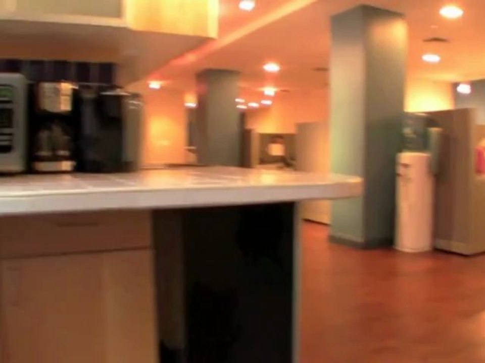 36TH & FIFTH AVE 3,460 SF