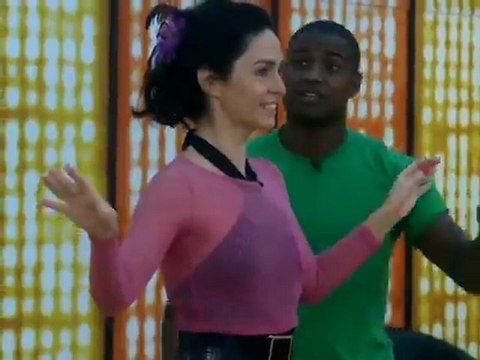 Claudia Ohana no primeiro ensaio de Valsa com Patrick