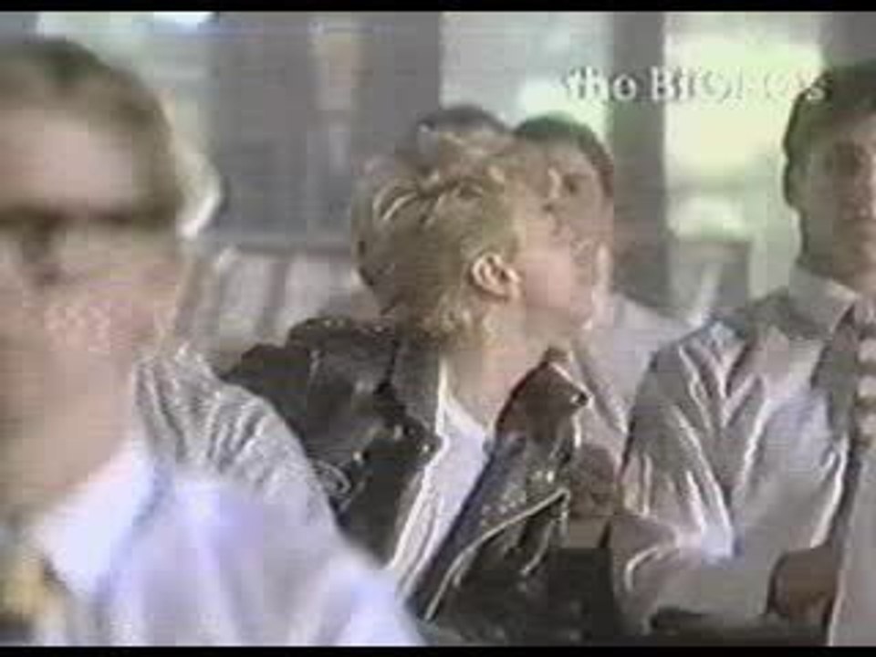 Stray Cats - Sexy & 17