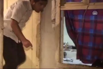 10 yaşındaki çocuğu bağladı