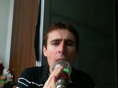 Wiwi égratigne flamme à lunettes de Dionysos & Olivia Ruiz