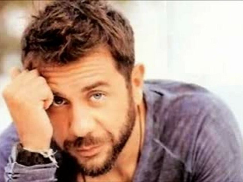 Leipei pali o Τheos Mazonakis Λειπει παλι ο Θεος Μαζωνακης _ New hq 2012(240p_H.263-MP3)