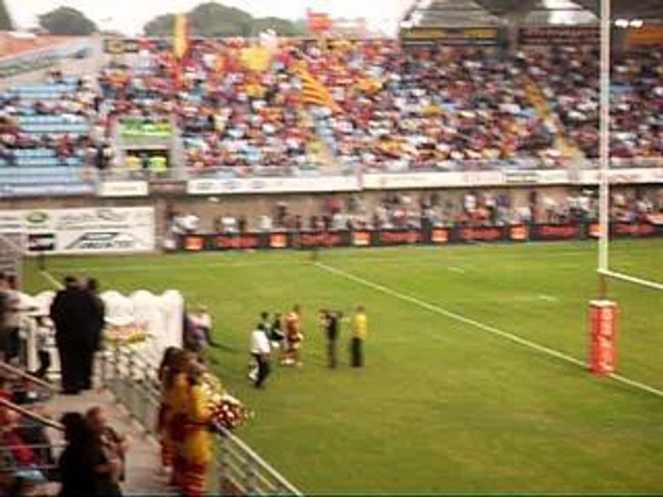 Entrée des joueurs usap/montauban