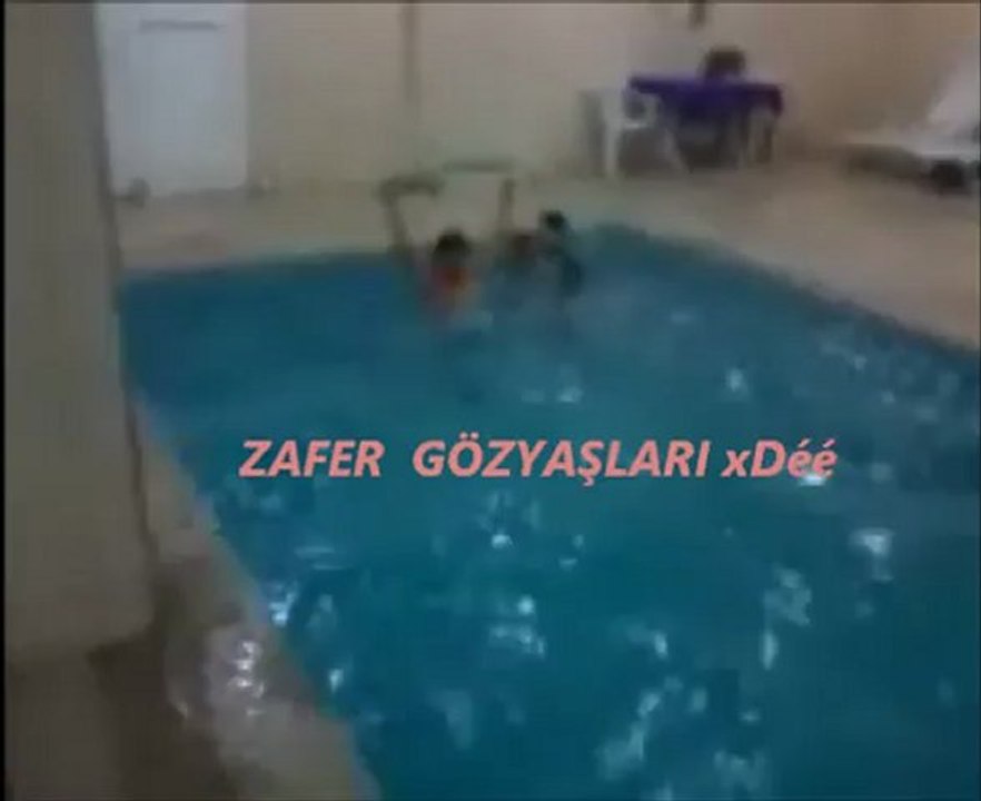 YARIŞ havuzdaa :D