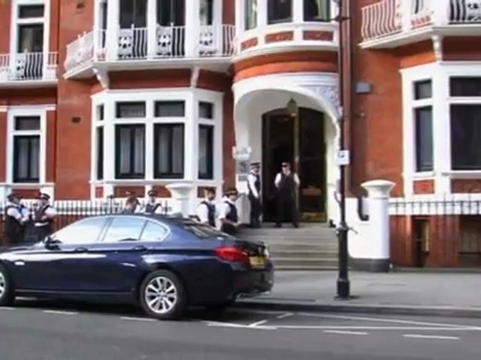 Ecuador slams UK threat to storm embassy and nab Assange