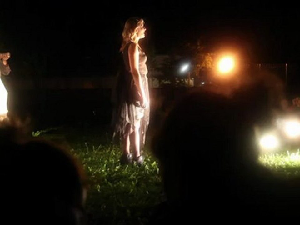 Cie Bouche à Bouche - Ma mort n'est la faute de personne - Chalon dans la rue 2012