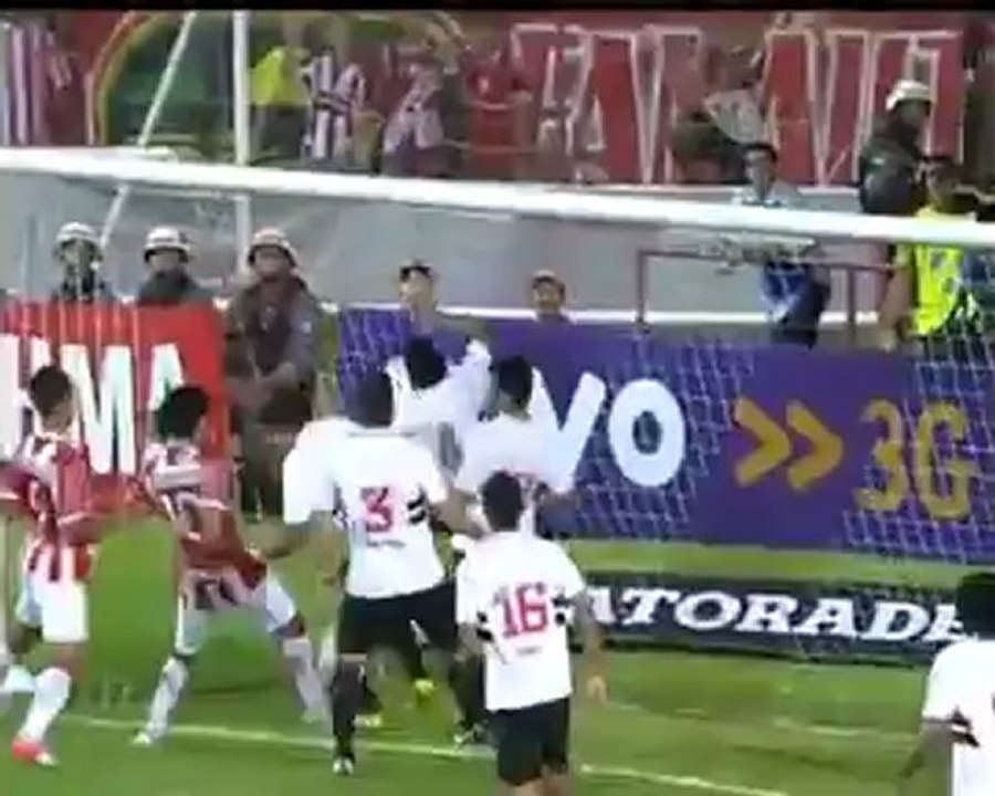 Rogerio Ceni gafil avlanmış