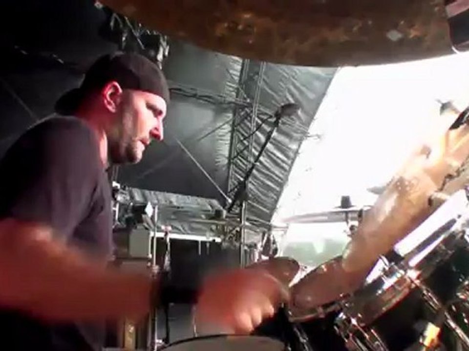 Hatebreed - Everyone Bleeds Now