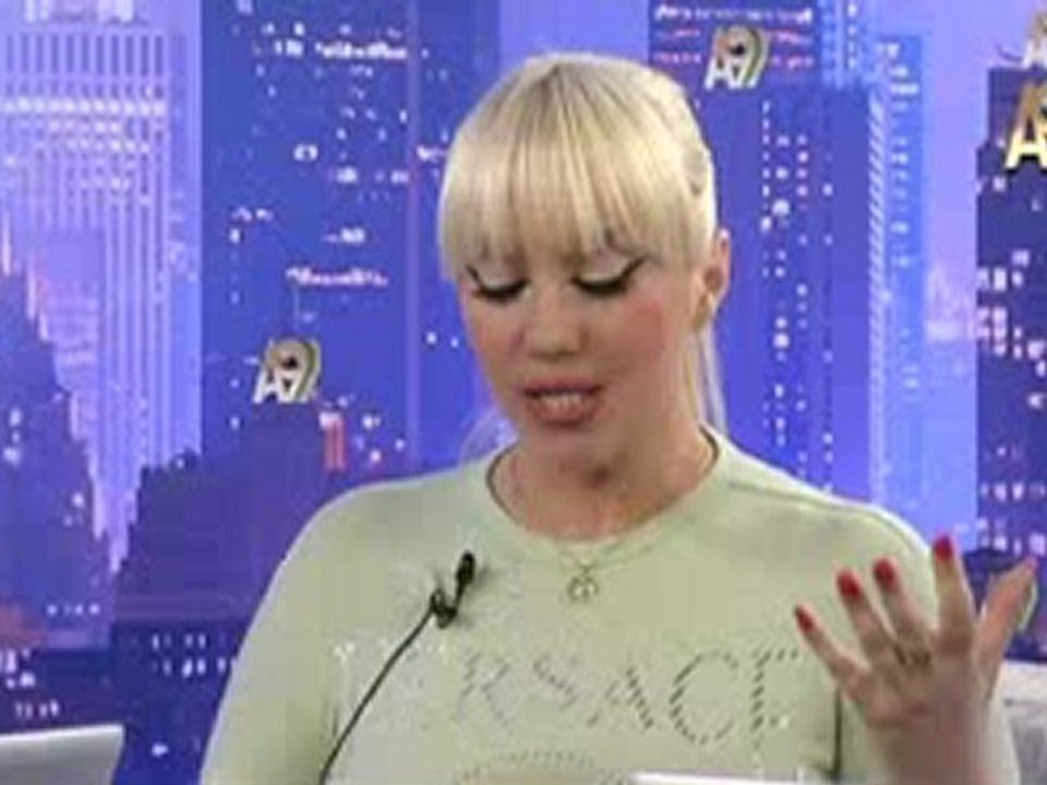 Bazı Nur talebelerinin iddia ettiğinin aksine, Peygamberimiz (sav) Hz. Mehdi (as)'ın sakalı olacağını söylemiştir.