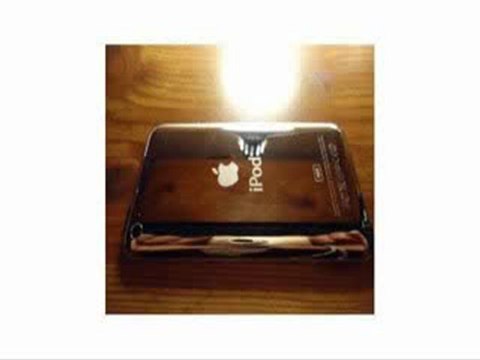 Apple iPod touch 8GB (4th Generation) - Black - Current Version