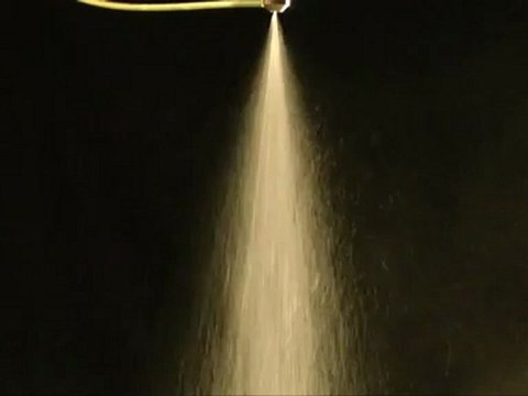 Mini-Sprayer Spraying Oil