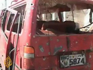 Twin bomb blasts kill scores in Pakistan