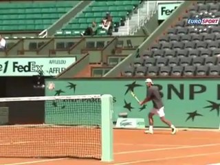 Federer, Nadal'a üzülüyor