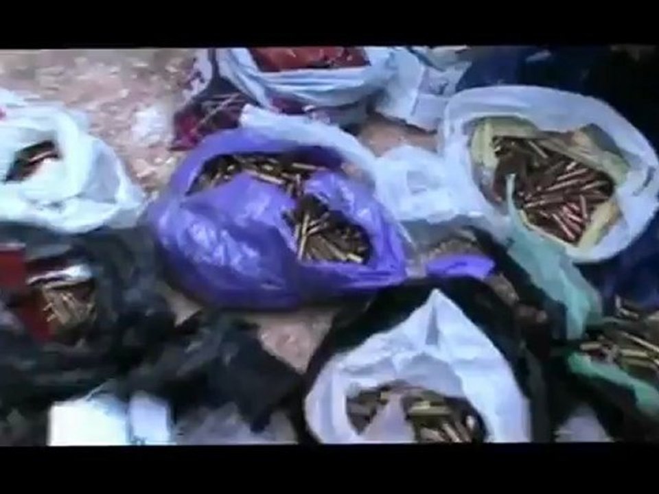 فري برس   حلب لواء التوحيدالقاء القبض ع باص ملئ بالزخيرة 16_8_2012