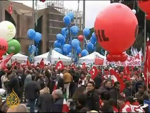 Italians protest against pension reforms