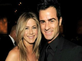 Jennifer Aniston In Tears After Justin Theroux's Marriage Proposal - Hollywood Love