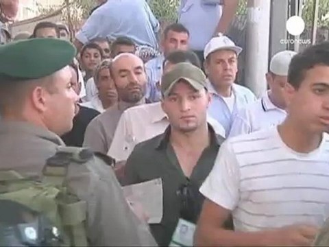 Restrictions eased for Palestinians entering Jerusalem...