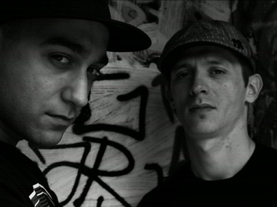 Lougarou Triste réalité feat Raket