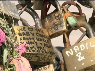 "Love locks" over the Seine for Parisian romantics