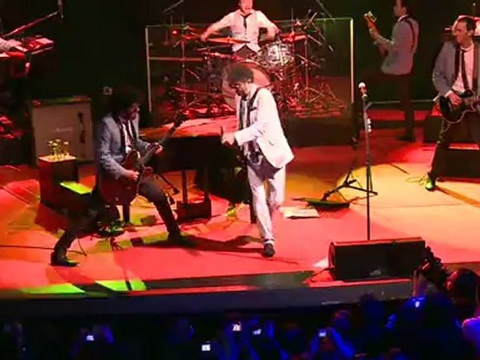 Ciudad de Pobres Corazones | Fito Paez.