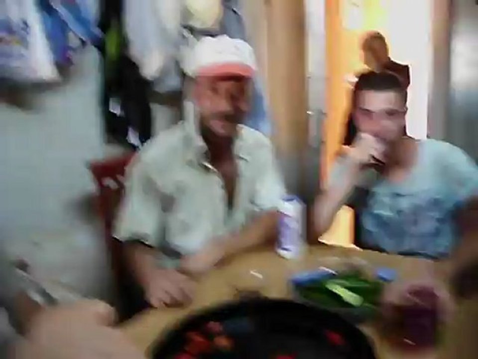 KOMEDİ DÜKKANI..İŞCİLER YEMEKTE....ö..ö