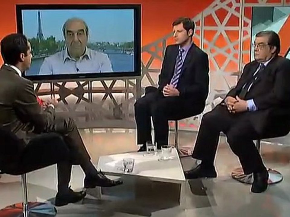 النظام السوري: إنشقاق أقطابه وإبتعاد اصدقائه؟ | مع الحدث