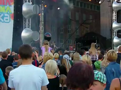 Ewelina Lisowska - Lady marmalade (cover) Letnia scena ESKI 17.08.2012 Piła