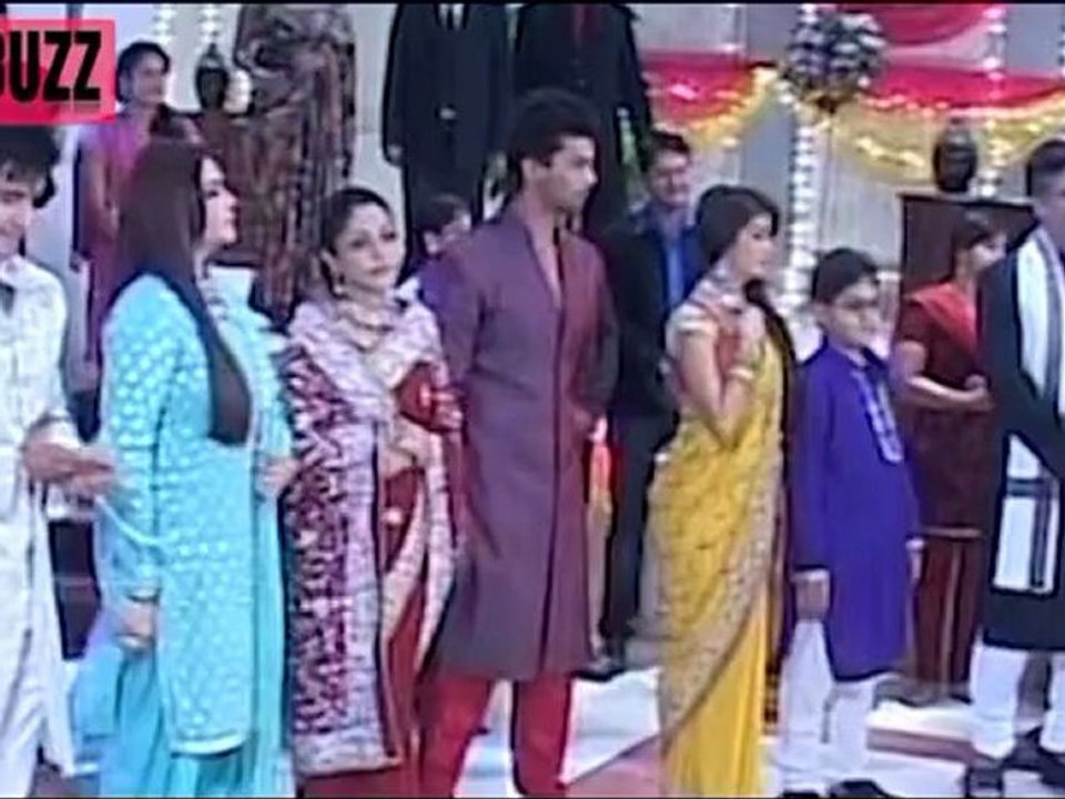 Viren Jeevika's NEW SURPRISE for Virat Manvi in Ek Hazaaron Mein Meri Behna Hain 16th August 2012