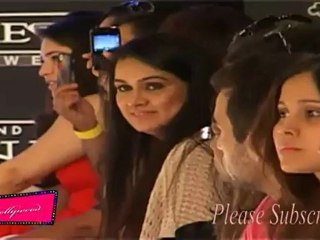 Gorgeous Models Walk Ramp