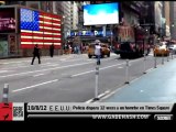 POLICIA DE NEW YORK DISPARA 12 VECES Y MATA A UN HOMBRE QUE FUMABA MARIHUANA EN TIMES SQUARE, E.E.U.U.18 AGOSTO 2012