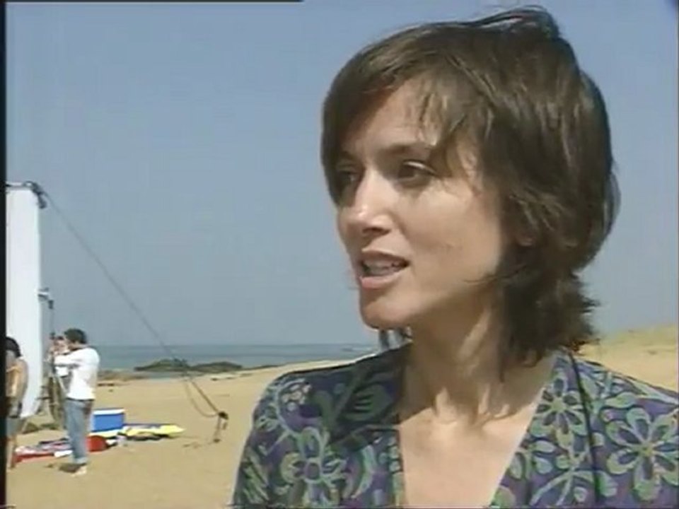 Margot Abascal Interview "Aujourd'hui plage"
