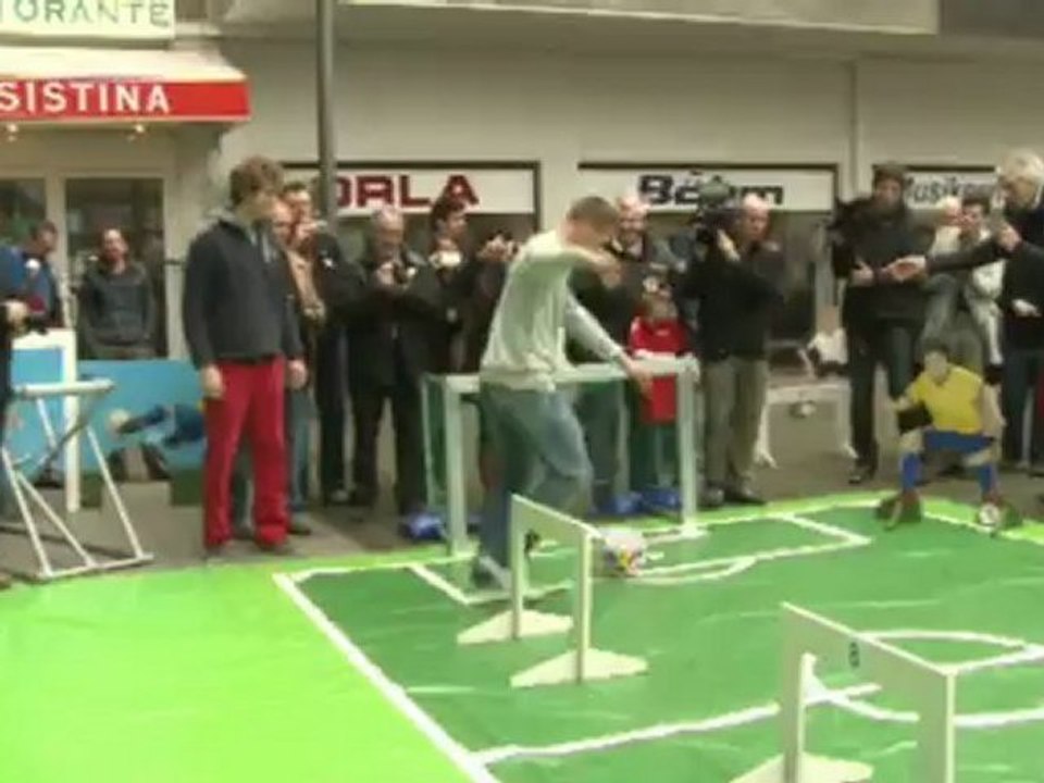 Prinz Poldi mit müdem Debüt