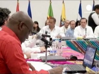 Julian Assange accuse les Etats-Unis de "chasse aux...