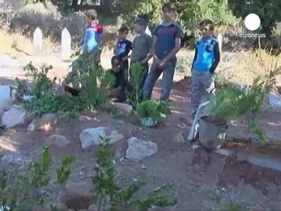Fighting goes in Syria as UN checks out