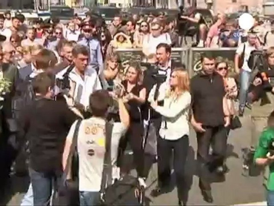 Moskova'da hükümet karşıtı göstericilere gözaltı