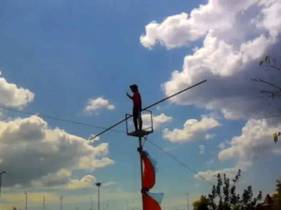 VID_20120819_130852