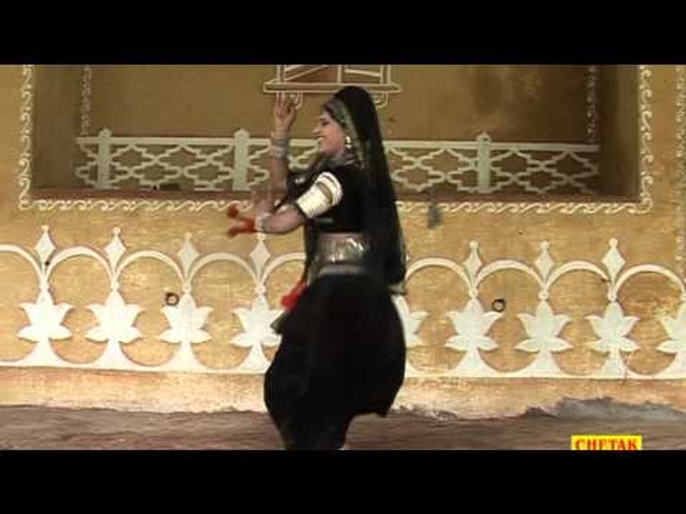 Murli Bajato Aaije Dil Le Gayo Kanudo Rajastahni Krishan  Bhajan Chetak