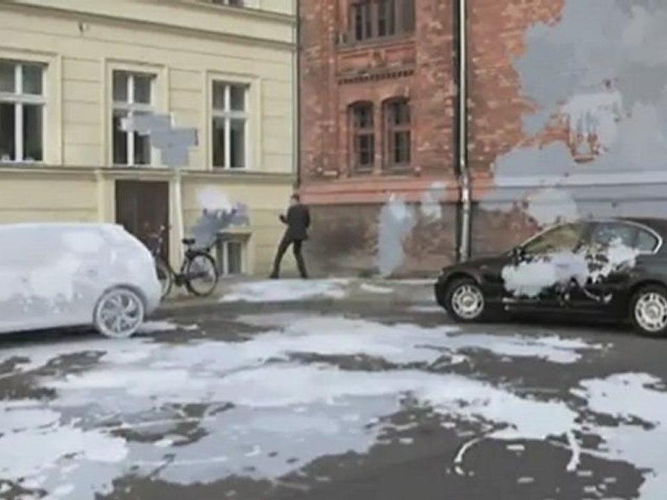 ماكس العجيب والغرافيتي: | يوروماكس