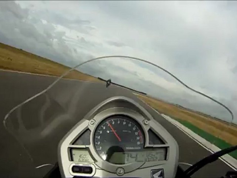 Montage session 1 circuit de Fontenay le comte 15 aout 2012 debutant 2