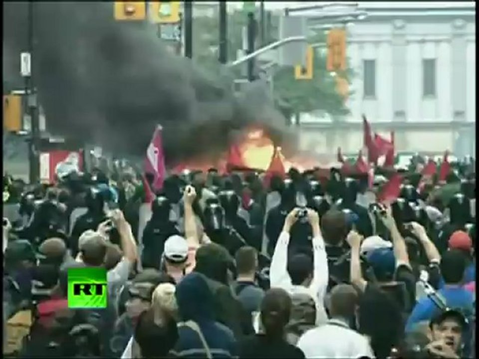 G20 Protests Heat Up: Video of police car fire in Toronto