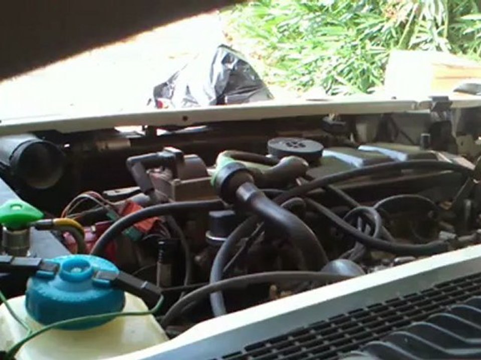 1er demarrage sur 4 cylindres de la 205 Rallye de Ben!