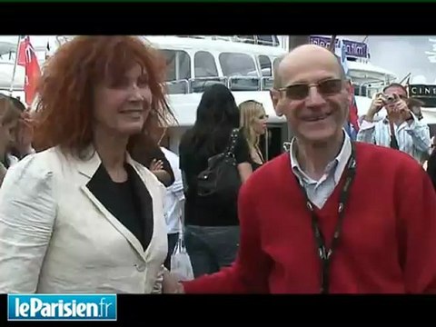 Cannes : Sabine Azéma se frotte à ses fans