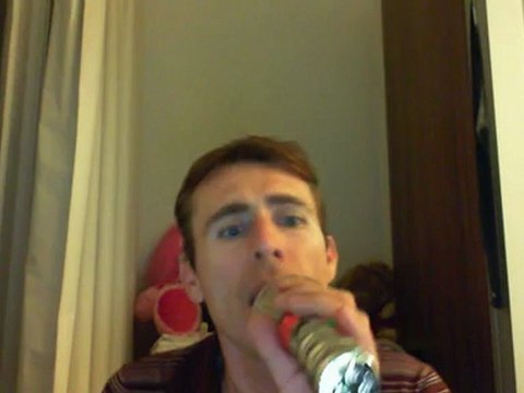 Wiwi égratigne l'amour me pardonne de Nicoletta