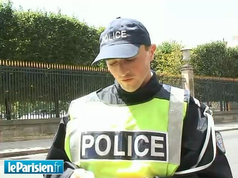Paris : la police distribue ses cartons jaunes