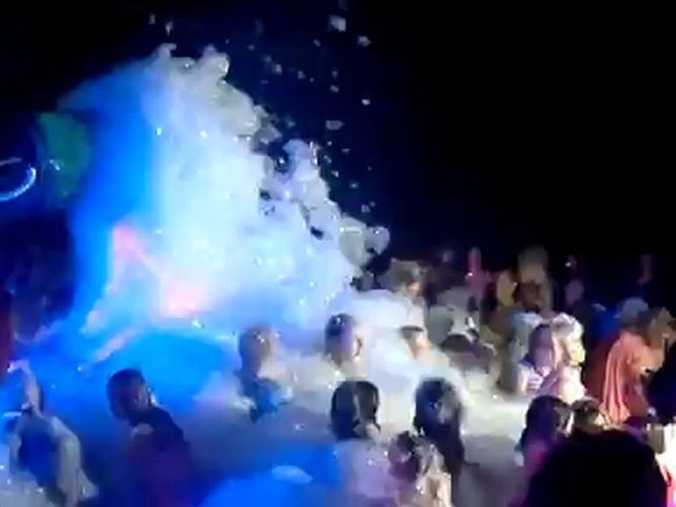 Soirée mousse au camping clos sainte thererse à Bandol