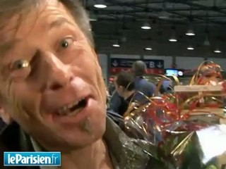 A Roissy avec les Français rapatriés de Bangkok