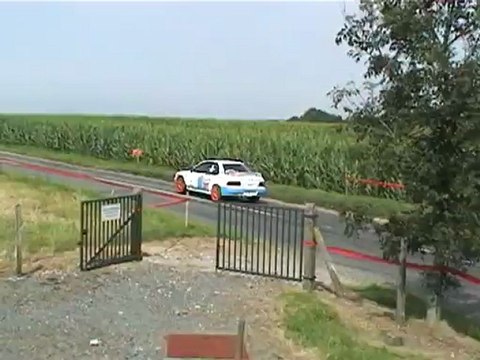 Sortie de route du RALLYE DE BOULOGNE 2012